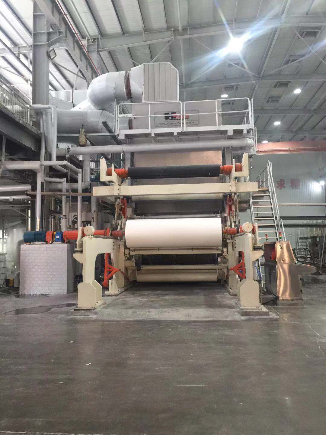 热烈庆祝法门寺纸业公司第二台高速卫生纸机顺利投产!